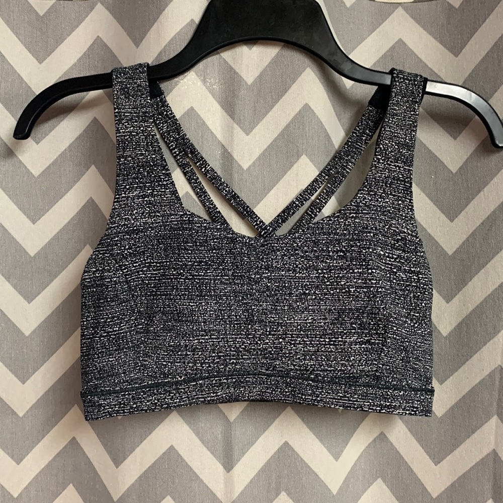 Like new! Lululemon bra